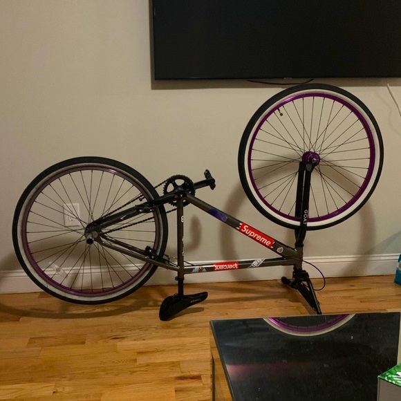 Bicycle SOLD - Picture 1 of 5